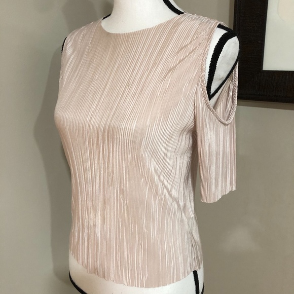 **TOPSHOP* Pink Cold Shoulder Half Sleeve Top Sz 2 - Picture 1 of 6